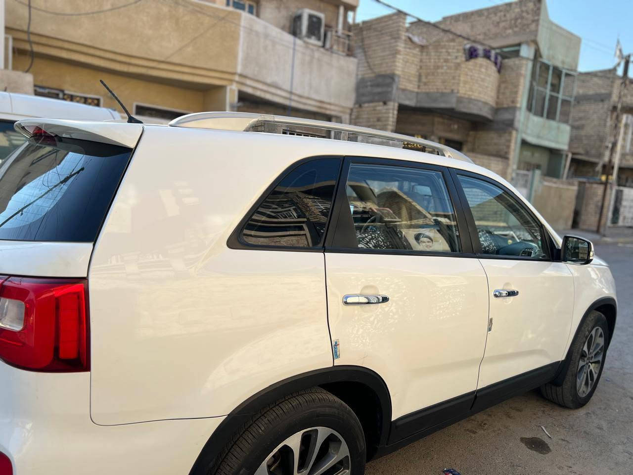 السلام عليكم سورنتو14 كويتيه فول عده فور ويل ماشيه 190 السياره خير من الله بكان السياره بغداد باسمي تحويل ثانيوم السعر 185وبيه مجال***********
