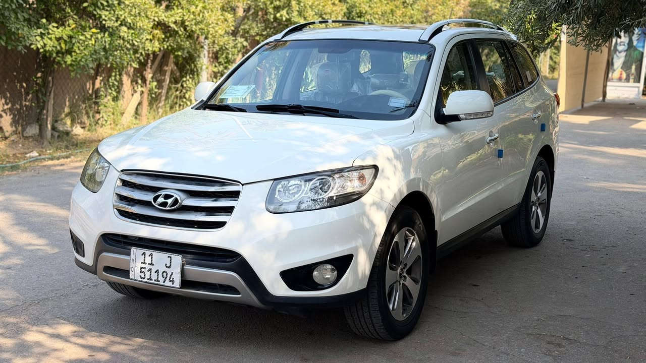 🚘 للبيع سنتافي موديل 2012 فل أوبشن، ماعدى مكانين بارد شبر في الجاملغ الامامي و الباب الخلفي وعندي سونار المندلاوي موجود رقم بغداد، الملكية باسمي، 7 ركاب، محرك 3.5 V6، دفع رباعي 4×4، جير أوتوماتيك 6 سرعات، جلد، فتحة سقف، تشغيل بصمة  ،  أوتوماتيك، تكييف للصف الثاني والثالث، كاميرا خلفية، حساسات خلفية، شاشة، بلوتوث، USB، AUX، رنكات ألمنيوم، ضباب، مرايات كهربائية وقابلة للطي، زجاج كهربائي، سنتر لوك وريموت، 6 وسائد هوائية، ABS، ESP، Roof Rack، سبويلر خلفي، وغيرها من مواصفات الفل أوبشن. السيارة نظيفة وجاهزة تخم تاير حدادية تبريد  سيارة مال جناي  168  ورقة بيع فقط وبيه مجال بسيط ...

العنوان /كربلاء الحسينية 
رقم الهاتف /***********
