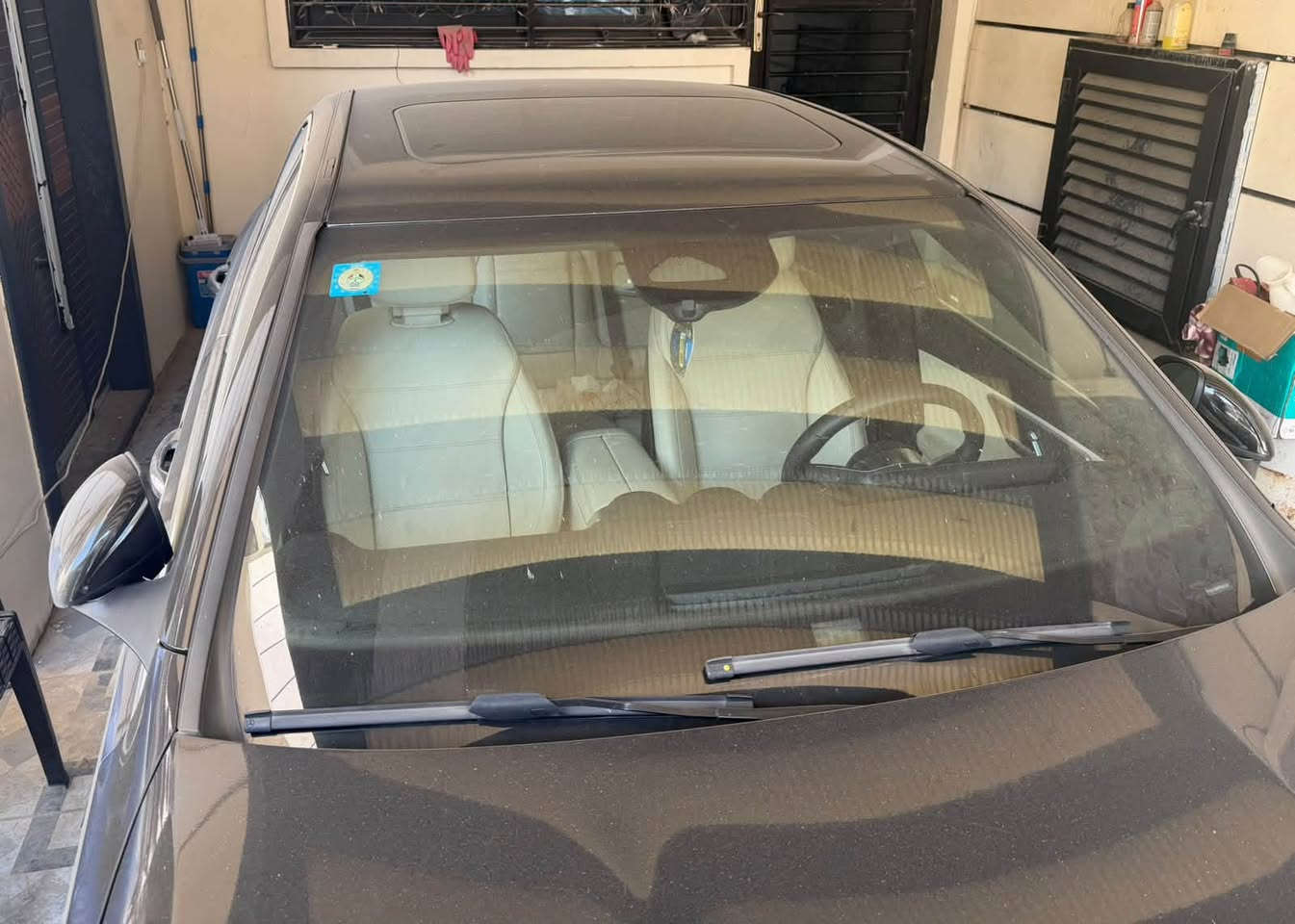 🚘 Mercedes-Benz C300 

موديل 2023

واتساب متوفر او الاتصال 

📞 ***********      

📍 العنوان: بغداد -- الدورة 

ملاحظة ( السيارة كفالة عامة بدي ) 

مبدل محرك السيارة وجميع العقول الضفائر مشتغلها يم مهندس صفاء 

✨ Mercedes C300 2023 –  مميزة جداً

ا🔹السياره حادثها تقرير مياة امطار 

🔹 جميع الـ Airbags سليمة

🔹 Panoramic Roof –  فتحة سقف سلايت

🔹 Heated & Ventilated Seats – تدفئة وتبريد  للمقاعد 

🔹 Ambient Lighting – إضاءة داخلية محيطية

🔹 Digital Cockpit

🔹 Large Central Display

🔹 Apple CarPlay & Android Auto

🔹 Keyless Entry & Start

🔹 كامرا وحساسات Park Assist

🔹 LED Lighting

🔹 Electric Seats

🔹 Dual-Zone Climate Control

🔹 Multi-function Steering Wheel

🔹 Premium Interior

مرقمة بغداد مميز  السيارة هزه وفحص وترقيم جديد

🇩🇪 C300 موديل 2023  بمواصفات راقية 

عداد 72 الف كيلو متر 

-----

السعر 27500$
يعني دفترين و 75 ورقة وبيها مجال 

رجاء الشراي فقط يتصل كلش موضح بالاعلان
