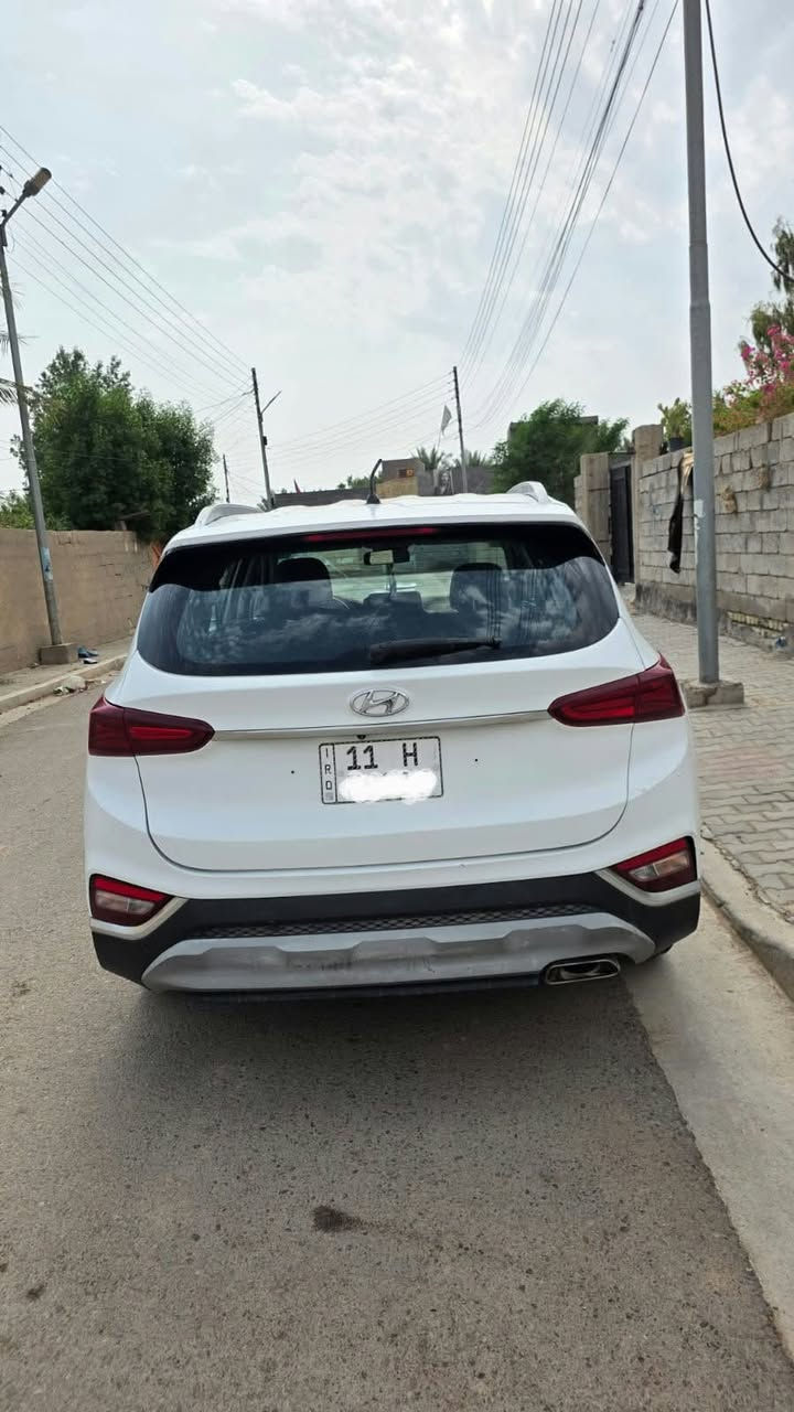 سنتافيا 2020 وارد خليجي
نظام تشغيل بصمه 

نظام تشغيل عن بعد 

مكينه ٦ سلندر 

تبريد ٣ قطع ثلج ❄️

سياره ٧ راكب 

حادثها الجنطة

سعرها ١٤٨ ورقة وبيها مجال بسيط

تحويل ملكيه ثاني يوم 

مكلف بالنشر *********** واتساب
