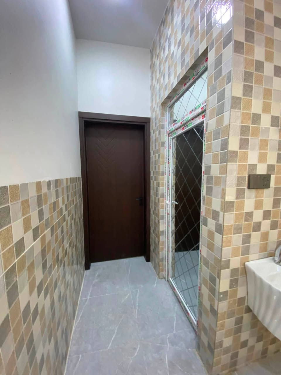 بيت للبيع المساحه 100 متر طابق واحد حي السماح الثانيه
بناء مهندس نضام دكتات سند طابو الزهور للاستفسار مراجعة مكتب عمر للعقار حي الاركان شارع 20 قرب مدرسة الكويتيه 
***********
*********** ابو اياد

