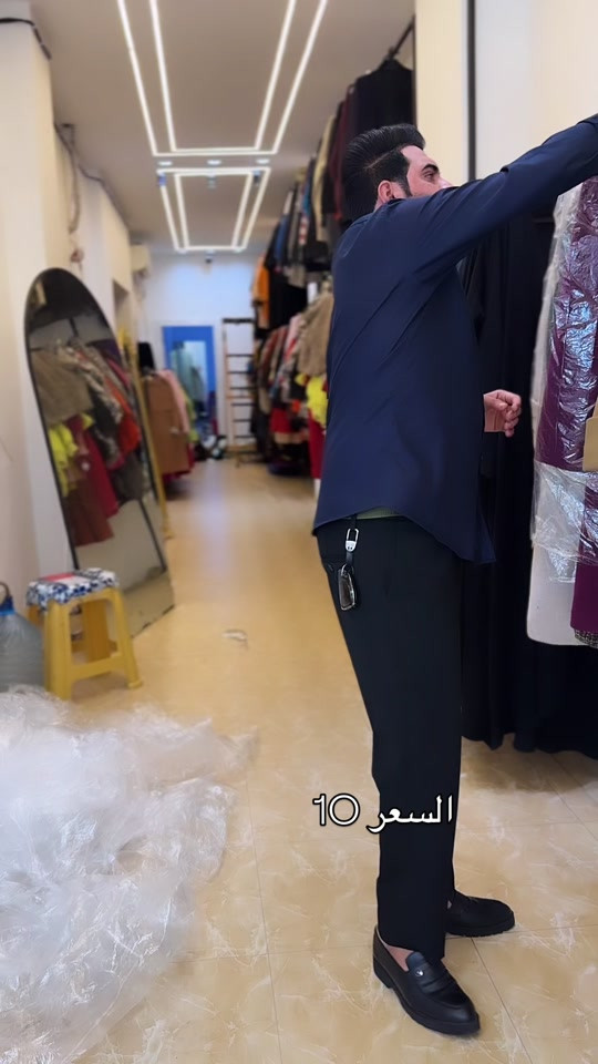 

نص مكتوب في الصور:
- السعر 10