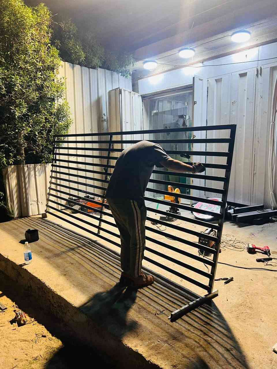 صيانه الاحرف الضوئيه عامه 
وين ماجان مكانك بغداد او اطرف بغداد نجيك 
شغل درجه اولى 
للاستفسار ع الخاص أو عبر الواتساب 
***********
