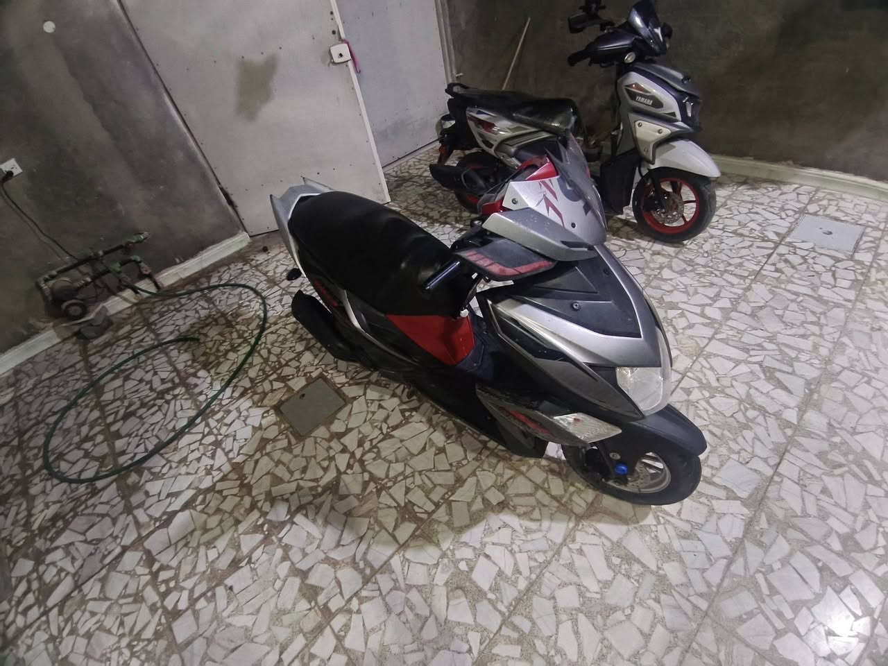 ZR 20 للبيع سعر 850 *********** دراجه نضيفة
