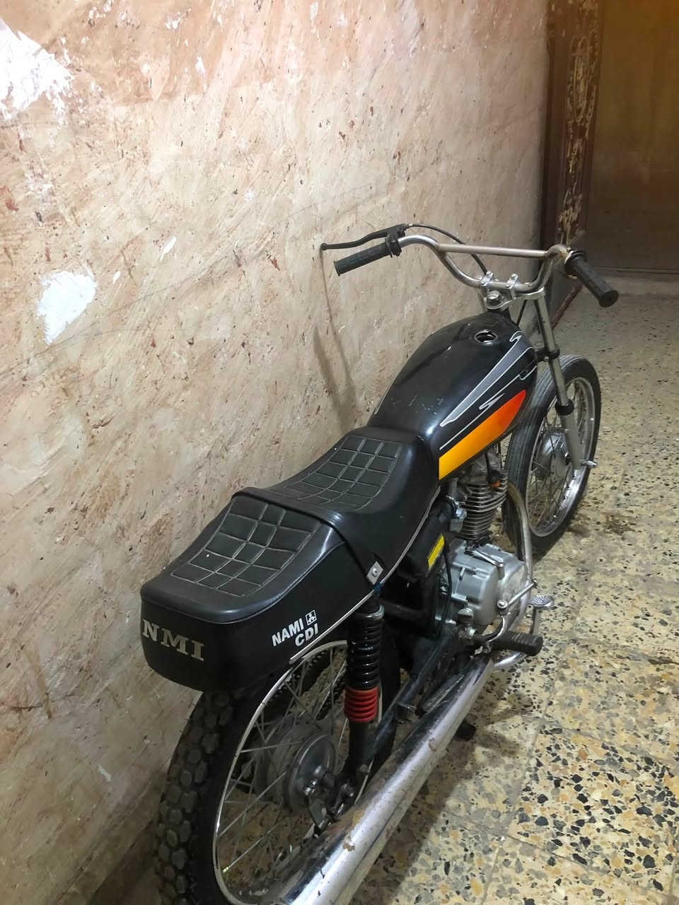 سلام عليكم دراجه للبيع ناصريه مركز بيها صوت لو دشالي لو فلاوين ماعرف دراجه تعمير ٢٥ شاصي ارشا مكينه امتياز شرط شلعه وفصله ومعدل شاصي محور بوري رفيع والاذان ملحومه سعر ٤٠٠ وبيها مجال ***********
