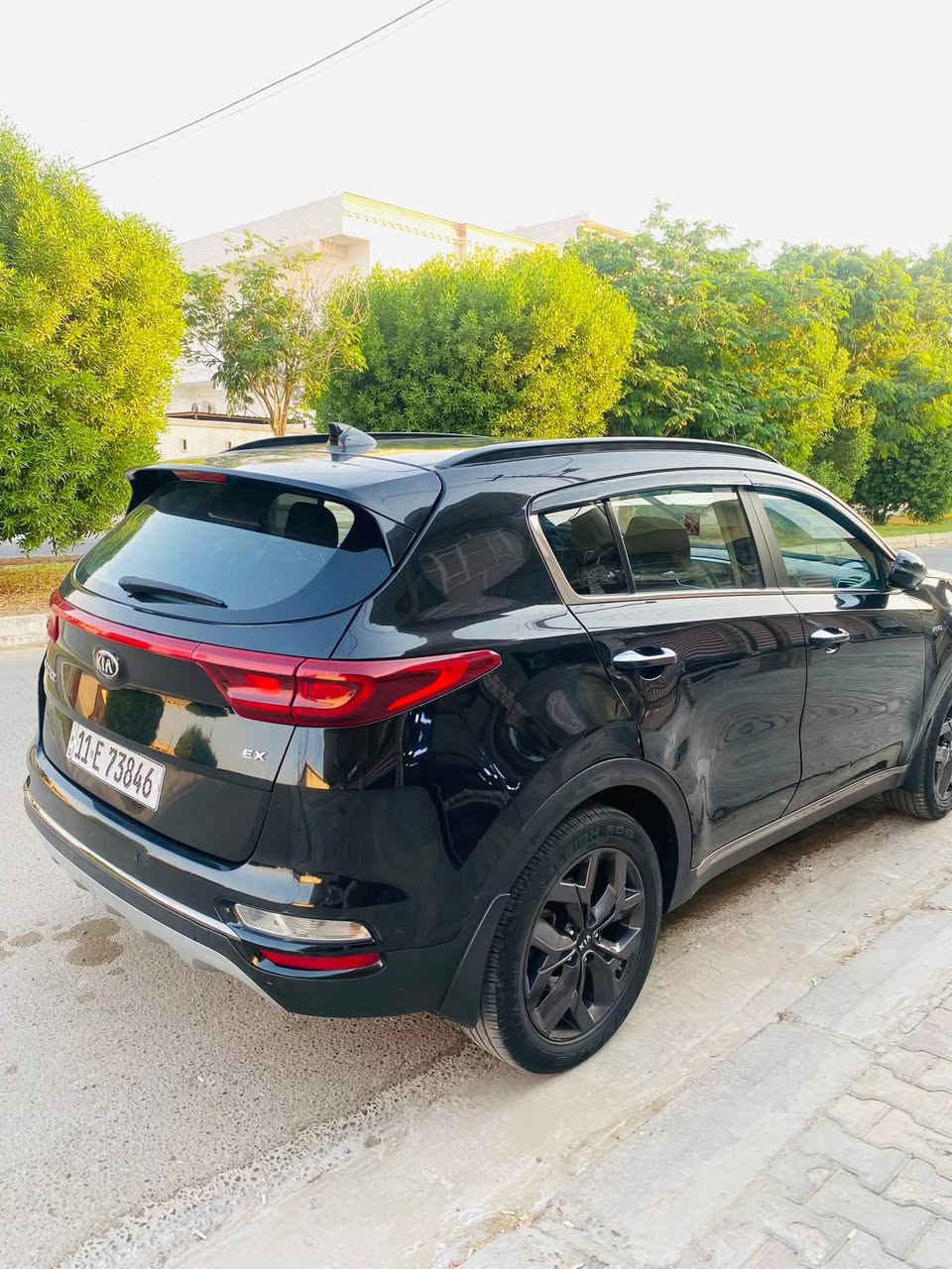 سبورتج 2022 فول مواصفات بانوراما
اللون اسود ضرر بنيد صبغ رقم بغداد 
محرك 2.500 بانزين عادي ما دك دوانز 
حلوه وجاهزه 
للبيع او مراوس 
***********
