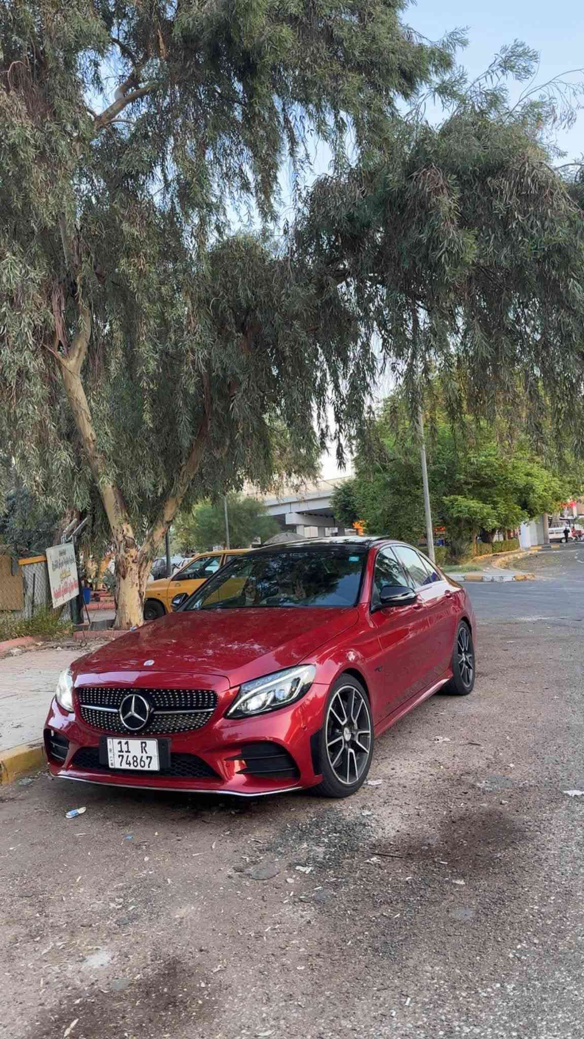 ---
مرسيدس C43 AMG خليجي 2016 - احمر ملكي

السلام عليكم
مرسيدس C43 AMG خليجي وكالة فول 1/1 مو وارد امريكي
موديل 2016
اللون الاحمر الملكي Hyacinth Red اندر لون
الداخل اسود جلد بحزام احمر AMG Performance + كاربون فايبر اصلي
رقم بغداد 11 R 74867 تحويل مباشر بأسمي

حالة البودي: قطعة وحدة مضروبة ومعدلة نفسها بارد بدون صبغ - باقي السيارة بلاد

المواصفات الفول:
بانوراما + ستارة خلفية كهرباء
رادار + نقطة عمياء + تحديد مسار
كامرة خلفية + حساسات 360
ويل AMG 19 بلاك دايموند
لايت زنون + LED نهاري
دخول ذكي 4 ابواب + بصمة
صندوق شفط + صندوق يفتح بالرجل (داتشو)
كراسي ميموري + تدفئة + تبريد
ستيرن AMG تدفئة + شفتات
كاربون فايبر + سبورت اكزوست + 4 وضعيات قيادة + لانش كونترول

السيارة نظافة 95% ومصروف ماكو

السعر: 245 ورقة وبيها مجال بسيط للشراي الجاد

المكان: بغداد
للتواصل: [***********
