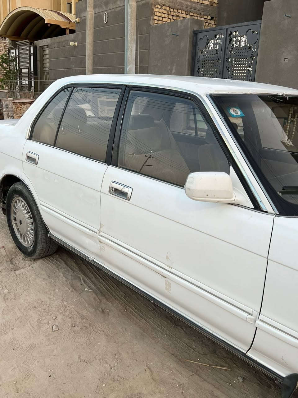 سلام عليكم جمعه مباركه يارب من رخصت الحبيب 
ارنب مديل 1993
سنويه جديده 29
هزه جديده 
السياره مكينه كير خير من الله ترايك وين متريد شرط 200
مشروع وطني السياره ايسر بلاد بدون اي تحوير حداديه خير من الله مكان السياره ذي قار سوق الشيوخ مداور ثاني يوم 
السعر 95 بيه مجال بسيط حك الجيه تدلل 
***********
