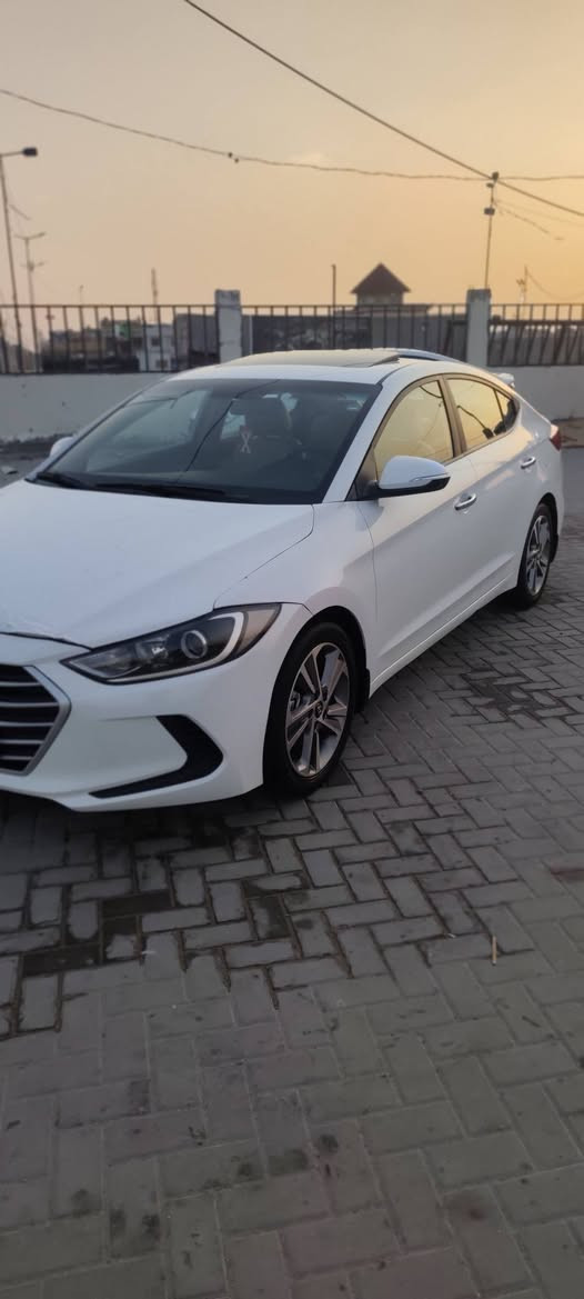 السلام عليكم 
النترا سبورت وارد خليجي مديل 2019
السياره بيها بنيد وقبق الجنطه مبدل 
وكد شبر بالهلال صبغ وباقي السياره كفاله من الضربه الداخليه والخارجيه ما عدا المذكورات 
مكينه وكير وحداديه وتبريد وتخم تاير كفاله 
السياره فول مواصفات 
السعر 127 وبيها مجال 
 العنوان البصره القبله حي الحكيم
للاستفسار ع الرقم
*********** البصرة, العراق
