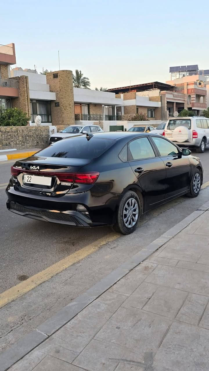 السلام عليكم كيا فورتي موديل 2024 محرك 2000 دوش مكانها بغداد السيارة باسمي ماشيه ٢٧ ميل سيارة زيرو استخدام شخصي كير 8 نمر اقتصادي 3 وضعيات قيادة تحديد مسار مثبت سرعة مانع انزلاق و تصادم هيا نص فول معروفه مواصفاتها سعرها 137 وبيها مجال وحادثها بسيط
*********** 
السلام عليكم كيا فورتي موديل 2024 محرك 2000 دوش مكانها بغداد السيارة باسمي ماشيه ٢٧ ميل سيارة زيرو استخدام شخصي كير 8 نمر اقتصادي 3 وضعيات قيادة تحديد مسار مثبت سرعة مانع انزلاق و تصادم هيا نص فول معروفه مواصفاتها سعرها 137 وبيها مجال وحادثها بسيط
