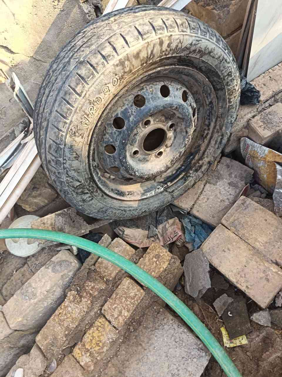 جك فولكه • جك مانسيدس • تاير ١٣