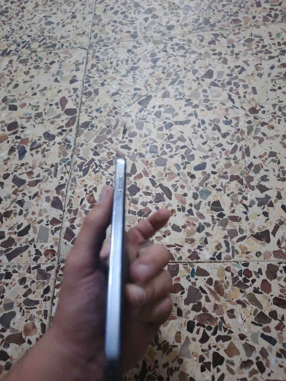 السلام عليكم
للبيع زيرو 20
ذكراته ٢٥٦ كله شغال 
سعر ٨٥ الرقم *********** بي وتساب
