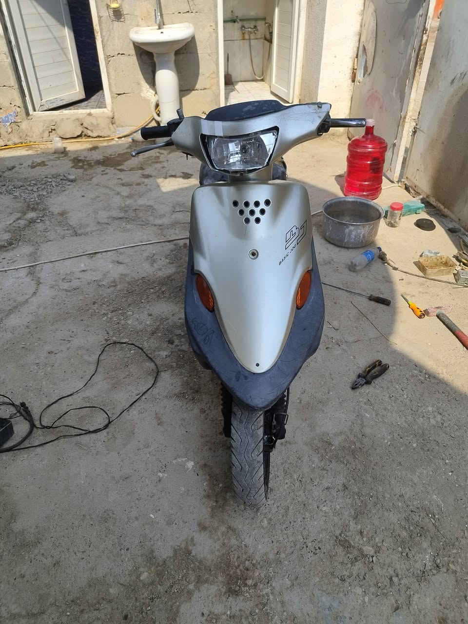 بي جي • نشطة • نقوصات