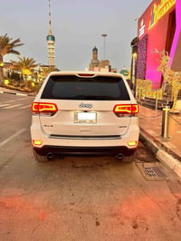 لمتد بلس خليجي ٢٠١٩ ماشية ٩٨٠٠٠km مكفولة من الصبغ بيها بارد فقط بسيط  ...