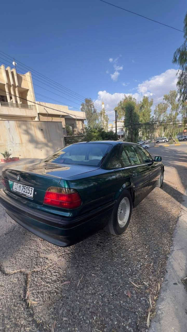 بي ام دبليو ٧٣٥ • موديل ١٩٩٦ • طوافة بنزين