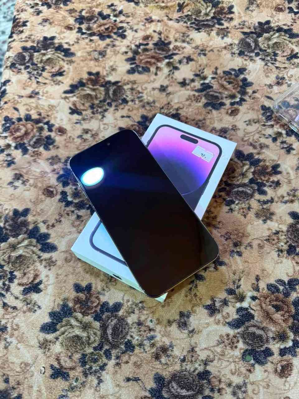 السلام عليكم اخوان ايفون14برو ماكس
بطاريه93🔋
ذاكره256
الجهاز مبدل شاشه نوعيه ممتازه +ضهرة مفطر مثل مموضح بل صوره 
مكاني بغداد الحبيبيه
سعر الجهاز 600وبي. مجال. ومن عيوني
رقم الهاتف📞***********
والشراي اتصل وبيك خير وتدلل😍
