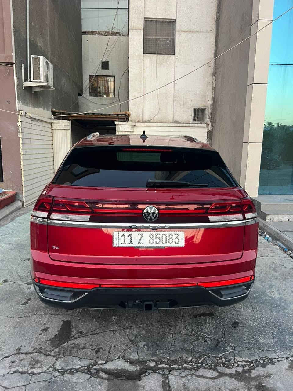 السلام عليكم
للبيع 
فوكس واكن أطلس موديل 2024
فئة SE  بغداد وبأسمي
ماشيه 28 M 
محرك 2000 TURBO 
269 حصان  370 نيوتن عزم دوران

حادث الباب الخلفي
سيارة بانوراما 
لايت دوار 
تحكم ستيرن شفتات ستيرن 
شحن لاسلكي
تبريد 3قطع  
توقف ذاتي 4 وضعيات قيادة 
كشن كهرباء عدة صندوق كاملة 
تدفأة وتبريد كشنات  السياره فول مواصفات
سعر  290 ورقة بيهة مجال لشراي
للأستفسار اتصل ***********
واتساب ***********
