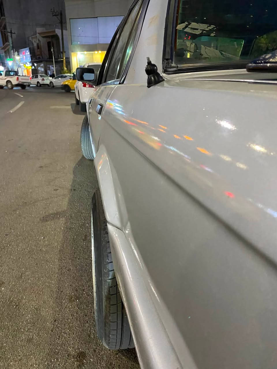 سلام عليكم 
للبيع bmwE30
محرك فال٢٠كير عادي
محرك شرط 
طخم امامي خلفي جديد تايرات جدد
داخل نضيف 
رقم الماني شرط تحويل سنويه ساقطه
عليه غرامه ٢٠٠
موديل ١٩٩١
بدون ضرر صبغ عام جماليه
تبريد ناقص بس غاز 
عنوان موصل حي البكر 
تواصل 
***********
