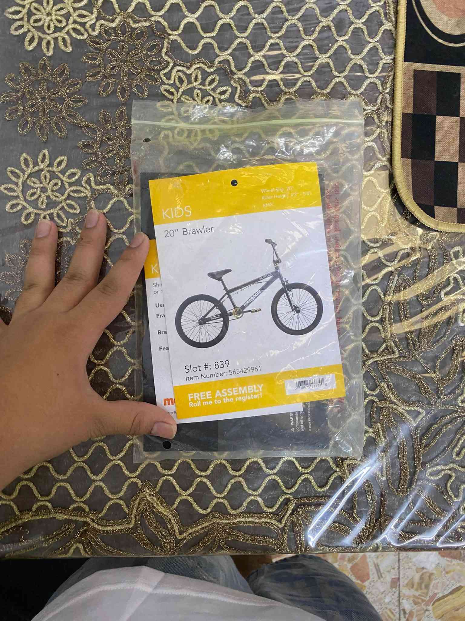 سلام عليكم بايسكل bmx موديل 2020 حجم20 سعر 75 فقل مكان بغداد دوره رقم ***********
