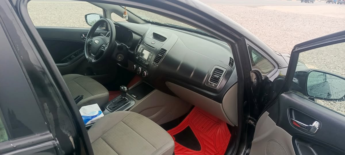 🚗 للبيع كيا فورتي 2016 وارد أمريكي
🔹 القطع المبدلة نفس لون السيارة
🔹 الجمالية: 3 أبواب والبنيد
🔹 السيارة جاهزة وما تحتاج شي
🔹 محرك جديد
🔹 الكير شغال
🔹 التبريد شغال
🔹 4 طارات جديدة
🔹 حدادية جديدة
🔹 سيارة موظف
💰 السعر: 85$
🔸 وبيها مجال للجادين
📞 للتواصل: ***********
