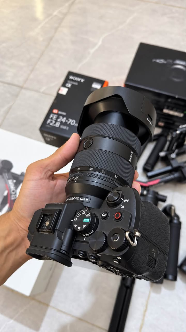 كاميرا
Sony A7 IV
شتر فقط 7K
حالة نظيفة 100%
السعر 2,050,000 دينار

عدسة Sony 24-70mm GM II

السعر 1,950,000 دينار

حالة نظيفة 100%

DJI Ronin RS 4 Pro

السعر 750,000 دينار

حالة نظيفة 100%

قبضة رونين ثنائية

السعر 100,000 دي

جنطة كاميرا Carbon Fiber

السعر 50,000 دينار

المكان: مركز كربلاء

***********
اتصال أو واتساب
