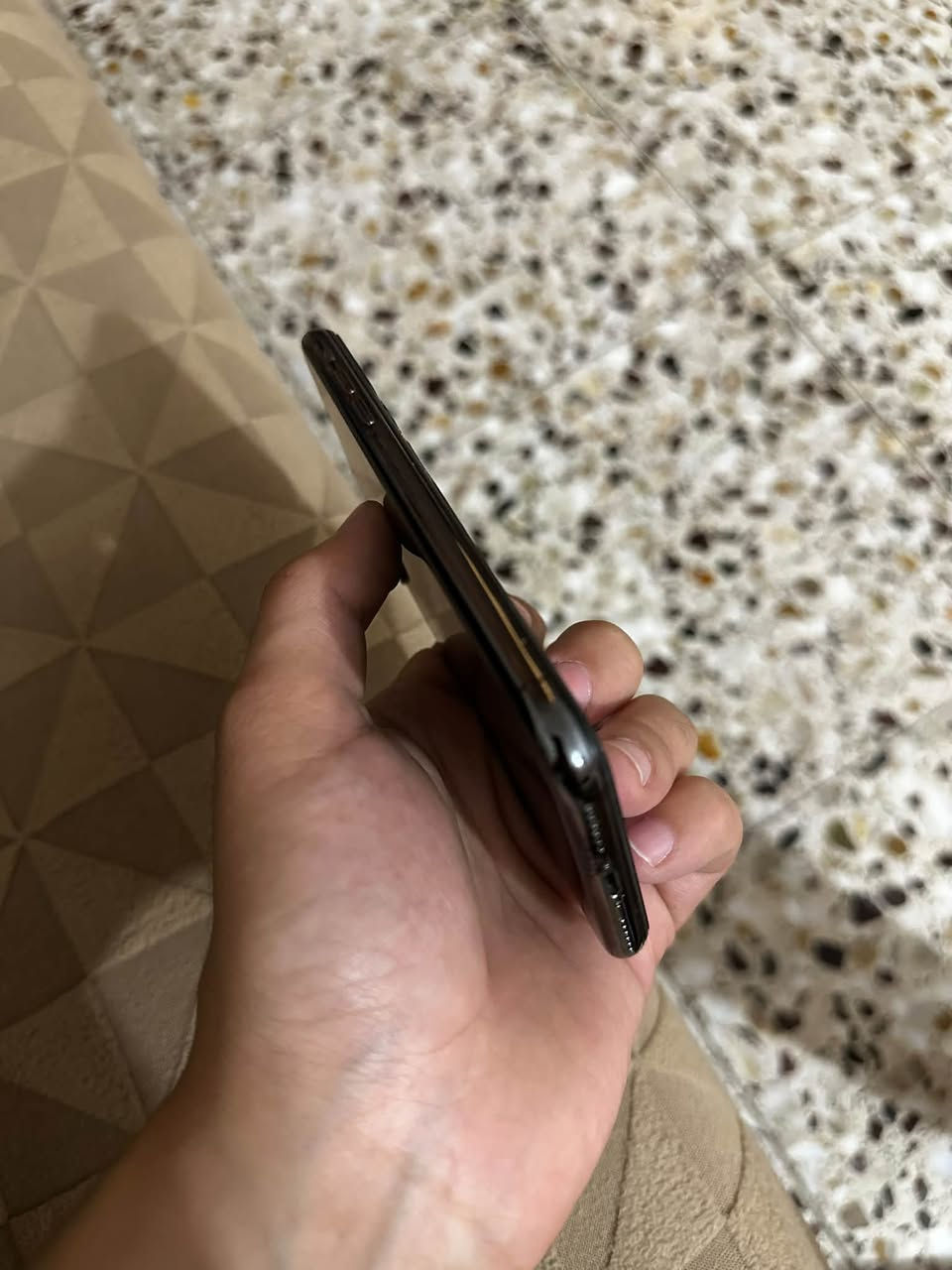 ايفون x عربي شرق اوسط نظيف بيع او مراوس بأيباد (ملاحضه هذا الكسر شاشه حمايه مو الشاشه الاصليه)
ذاكره 64 بطاريه 100 قبل يومين بدلتها ؏ ايدي الجهاز عندي من 2018 بصمه الوجه واكفه بسبب تحديث مكاني بغداد حي الجهاد بيع او مراوس بأيباد اي نوع
ممتواجد ؏ ماسنجر هذا رقمي وبي واتساب
***********

نص مكتوب في الصور:
- 1:05
- عام
- حول
- الاسم
- علي دونير .
- إصدار iOS
- 16.7.16
- اسم الطراز
- iPhone X
- رقم النموذج
- NQAC2AA/A
- الرقم التسلسلي
- GHLX175XJCLH
- التغطية
- سجل تاريخ القطع والخدمة
- بصمة الوجه
- المشكلة
- تجمع Apple سجل تاريخ القطع والخدمة، ويعرض السجل معلومات عن حالة iPhone وتفاصيل إصلاحه. معرفة المزيد...
- 1:50 Zain Zain 4.5G+ عام حول ويعرض السجل معلومات عن حالة iPhone وتفاصيل إصلاحه. معرفة المزيد... الشبكة الأغاني الفيديوهات ٦ الصور ١٩ التطبيقات ٢٩ السعة ٦٤ غ.ب. متوفر ٣١,٢٤ غ.ب. شركة الاتصالات Zain 54.0 عنوان Wi-Fi 64:70:33:43:98:26