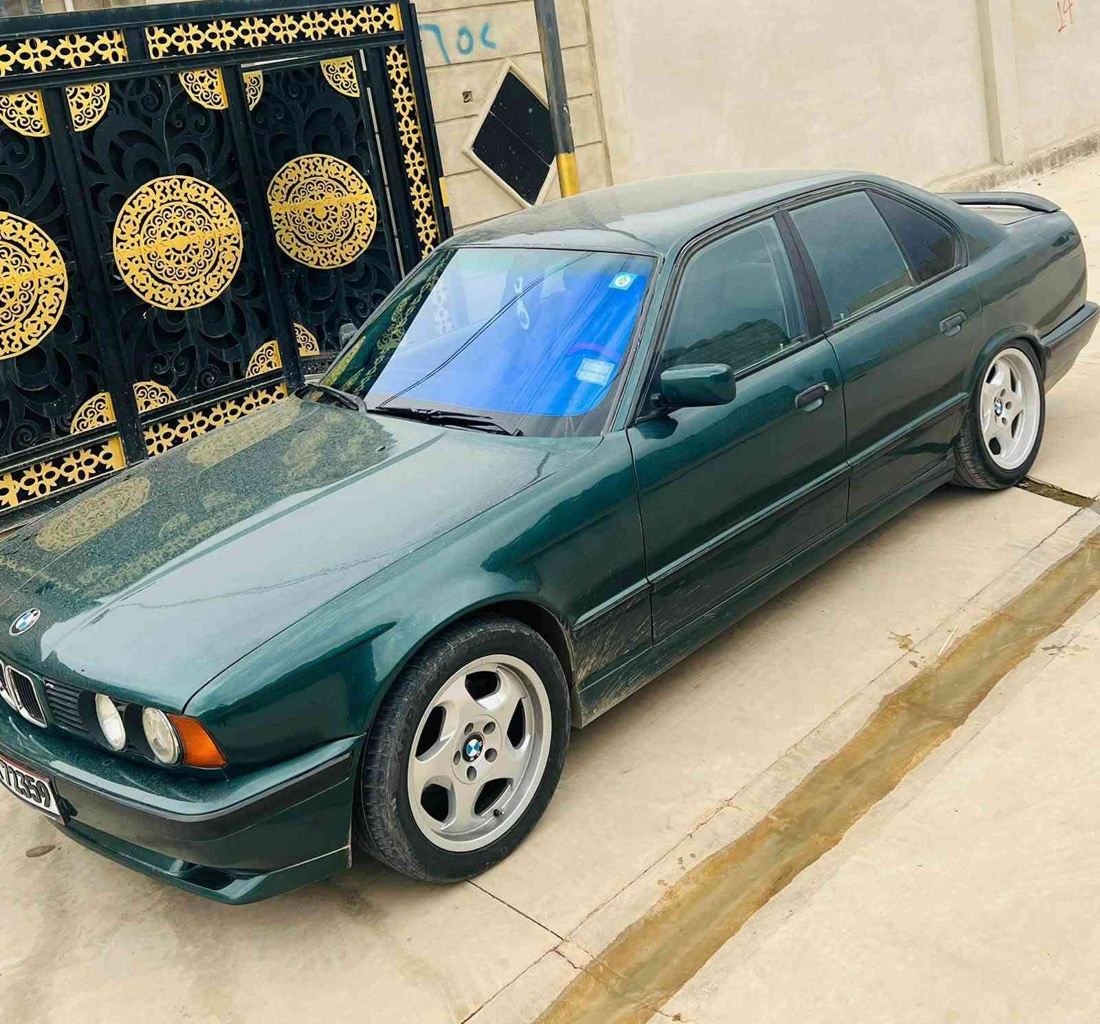 بي ام ٥٢٥ • موديل ١٩٩٢ • ويل M5