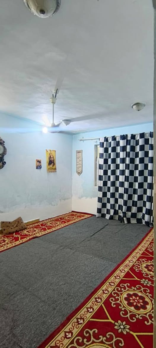 بيت للرهن قيمه الرهن 25 حي النداء بمجمع بيتي الاول 4 غرف نوم 200 م طابقين قرب شارع مجمعات ***********
