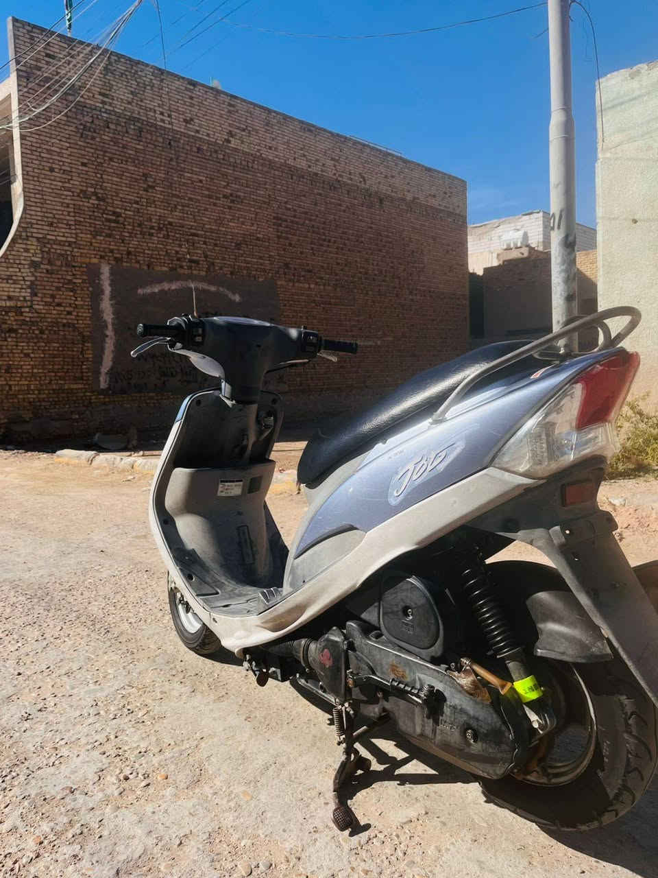 سلام عليكم
دراجه ماكس للبيع نضيفه نضافه عامه وكفاله عامه ودراجه كلشي شغال بيه من كهربائيات وغيره صاله 10 اشهر من طالعه من الوكيل تجي تفحص وتشوف ابعينك مكاني العماره وتواصل اتصل على هذا لرقم أو واتساب ***********
