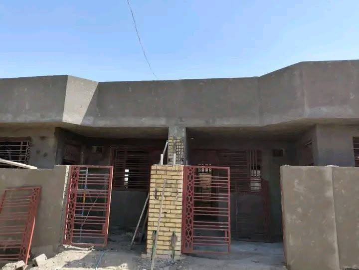 خلفه لبخ متفرغ حاليا
سمنت سقل ناعم
جراره 
تشميع 
تصفير مساطر 
صبغ واجهيات 

جص وبورك 
تطبيك سيراميك 
متوجد بغداد 
مع كادر شغل نضيف درجه اولى ‭***********
