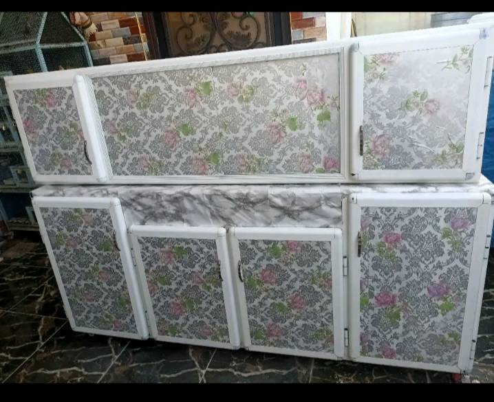 بيع مستعجل كاونتر 2 م مع ملحق ومع سنك 175 الف