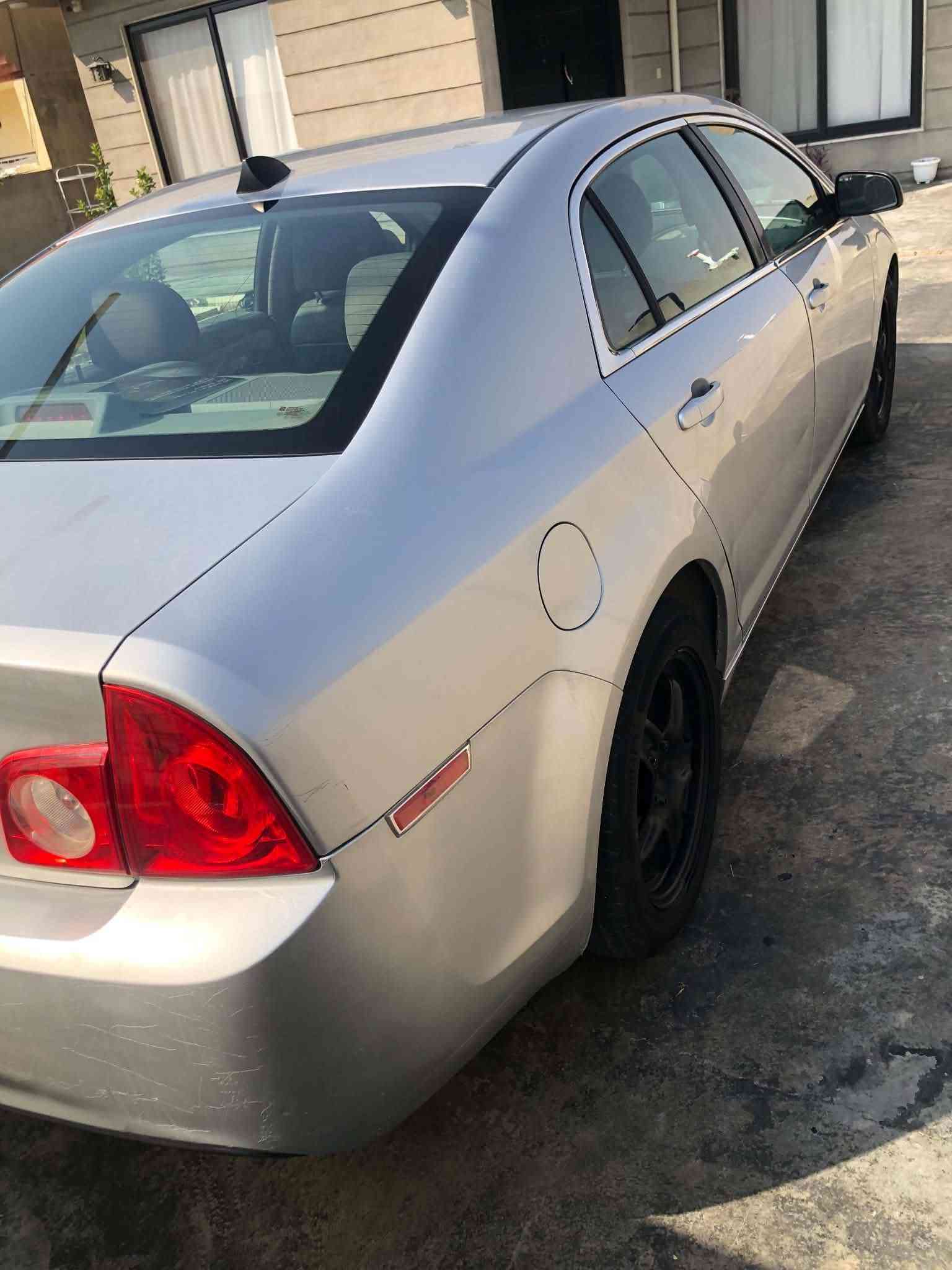 ماليبو ٢٠١٢ خليجي للبيع
بدون صبوغ بدون تعديل

كير محرك تبريد كله شرط 

هزه و سنوي جديد 

رقم اربيل دولي 

سيارة مواصفات LT معروفة 

٤ ورقة غرامة عليها 

ينزل من سعر 

سعر : 75

مكان كركوك 

مكلغه سكرين وخاص

نص مكتوب في الصور:
- سونه ر
- فحص/صبغ/محرك/ناقل/ايرباك/حجراكزوز/كهره بايات
- سونه ر ده شتی گرینتی
- *********** _ *********** ژ.م ده شتی گرینتی
- ناونيشان: شه قامی 40م كولانی شوشتنگه كانی نؤتؤمبيل العنوان: شارع 40م في الزقاق غسل السيارات
- ئەستوور
- صبغ
- بارد
- حالوب
- مفتوع
- ته نك
- محرك
- ناوی كريار:
- رقم شانسي:
- تاريخ 2026 / /
- مسؤولين عن نتائج السيارة (24 ساعة) بعد الفحص
