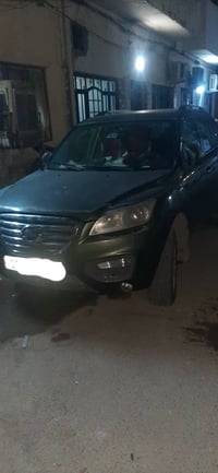 سيارة ليڤان X60 موديل 2015 للبيع اللون زيتوني خمسة راكب المحرك بحالة م...