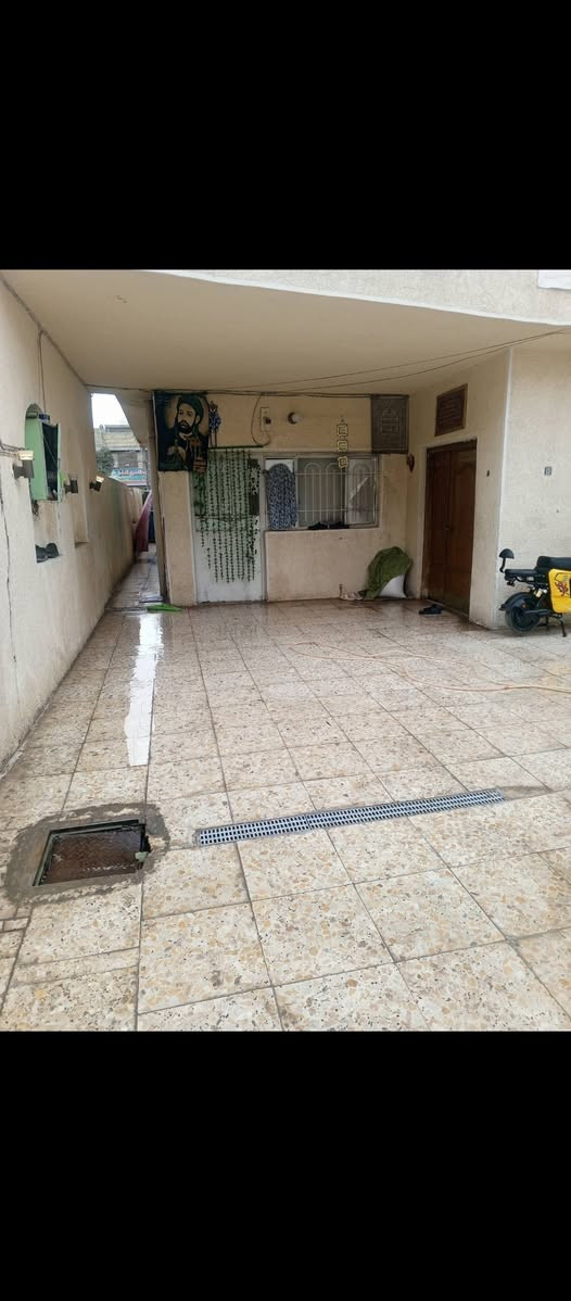 عقار للبيع  200 متر ركن طابو صرف بي اربع غرف 4في 5  واستقبال 8 فى 5  طابقين عنوان البيت البلديات حي التراث الطابو. قرب مدرسة  المختار خلف إعدادية الصناعة   للاستفسار ‏‪***********‬‏
