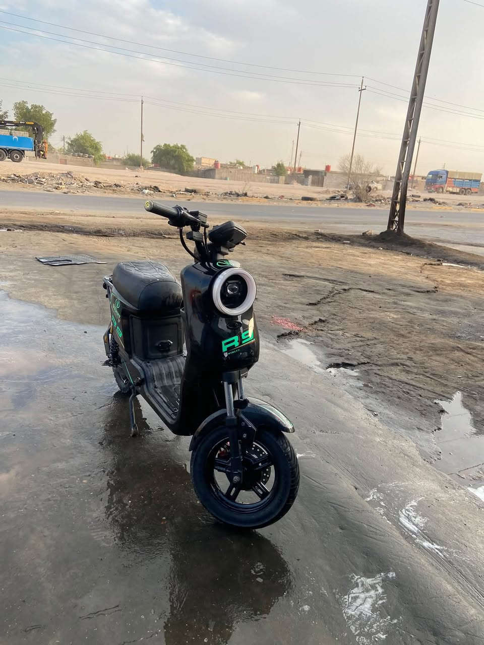 آر9 • موديل ٢٠٢٦ • بطارية ٣٢