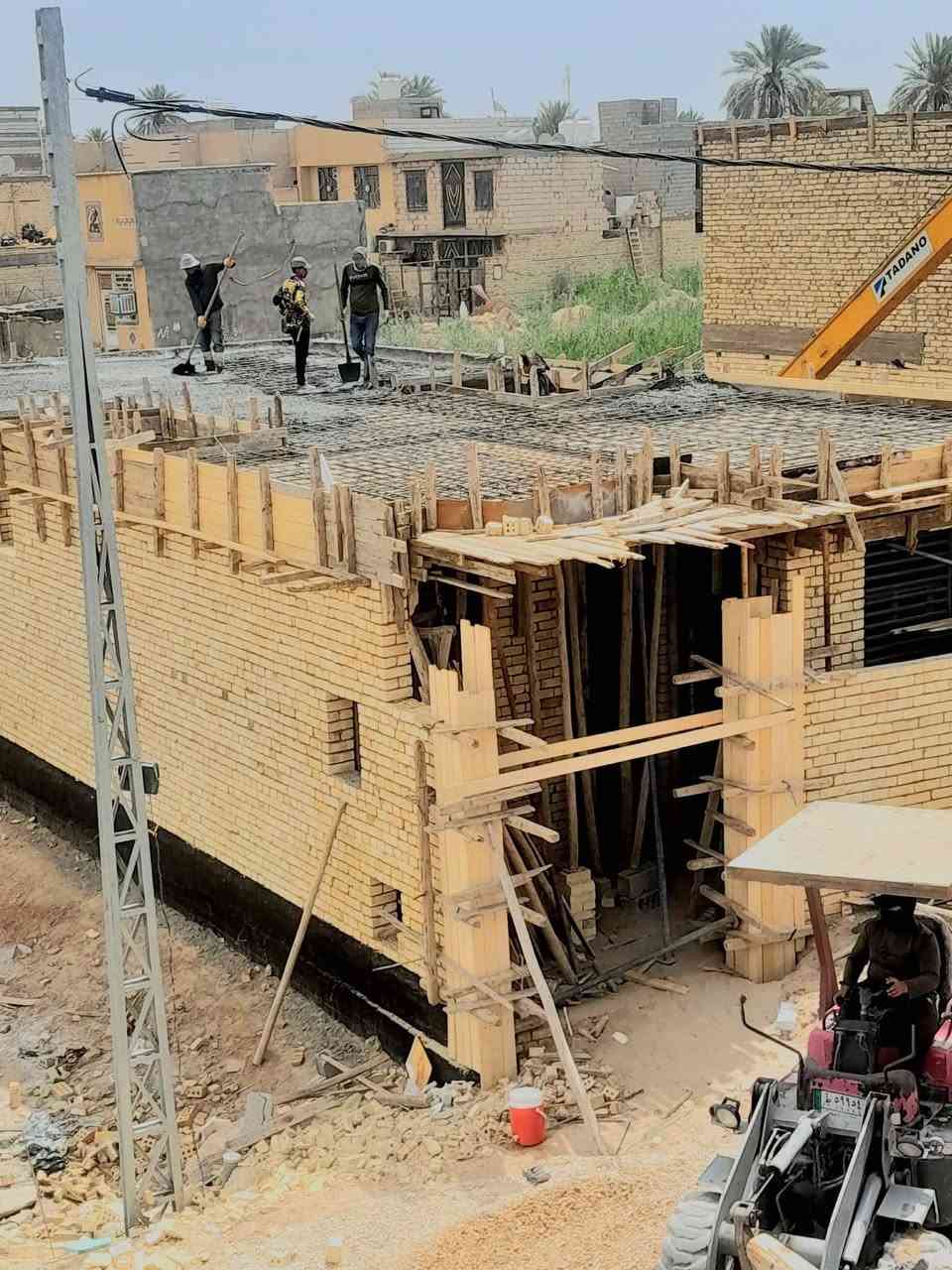 السلام عليكم 
اني نجار قالب وتسليح اذا عندك رفت رباط شريطي سكف كل اعمال نجاره القالب مكاني بغداد وانسب الاسعار *********** واتساب.

