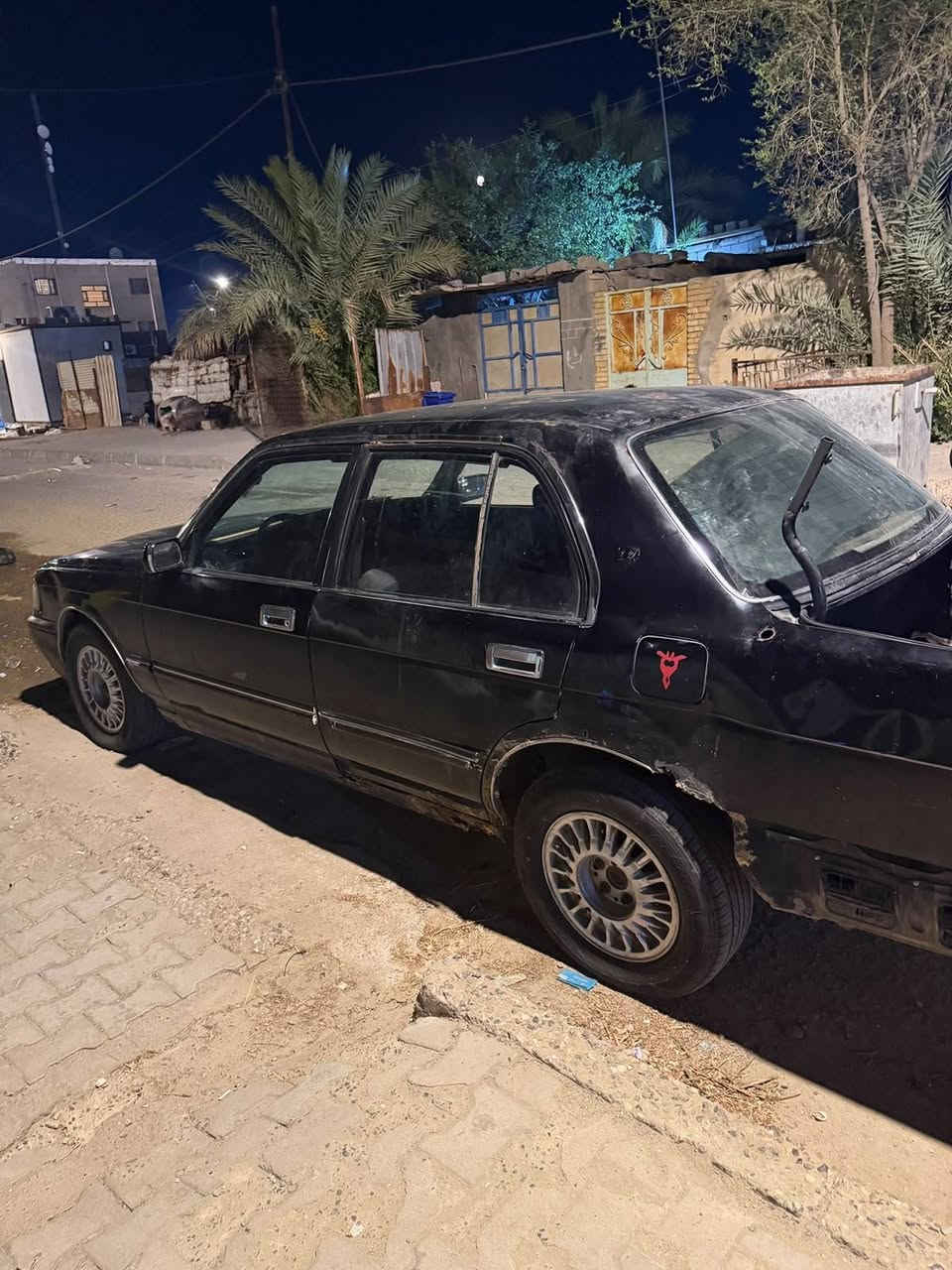سياره ارنب يسره بلاد مضروبه البيع رقم انكليزي جديد 2030 السعر ٢٥وبيها مجال بصيط سياره شغاله تبريد شغال التواصل ***********
