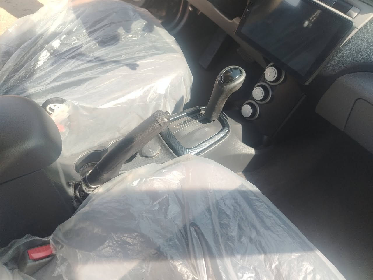 السلام عليكم جميعا
سياره بروتون برسونا موديل ٢٠١٦
سياره بسمي  مثل مموضح بلفيديو ولي يريد سونارهه موجود
عارضهه ب ٧٣ وبيهه مجال عنوان بغداد الشعله
رقم الهاتف ***********
اخوان رجاء الي مو شراي لايكسر بسعر اسئل ربي يوفقكم الي يريد يعامل يتصل وبي خير ويتدلل
