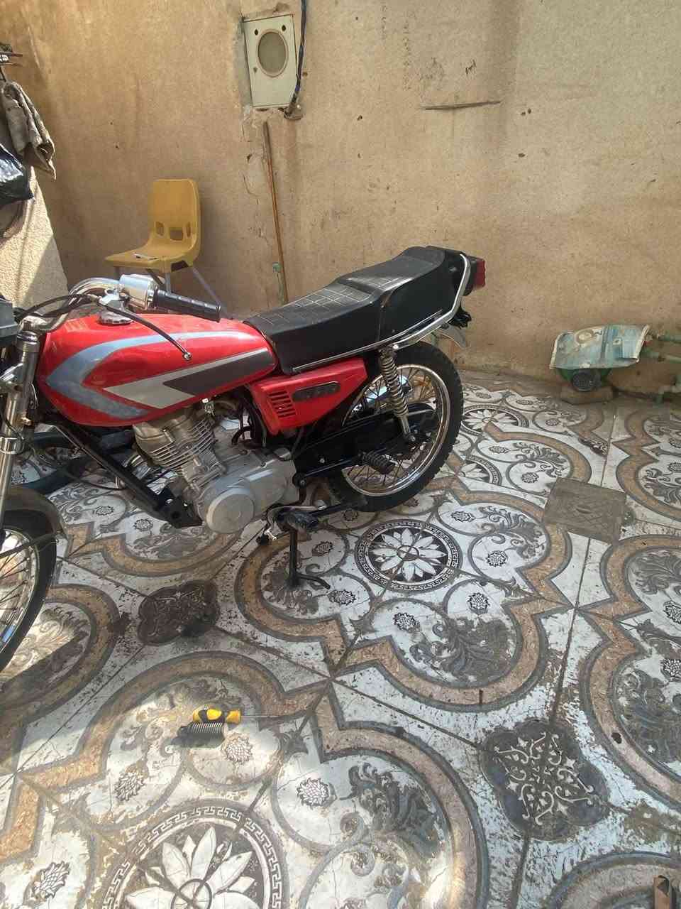 للبيع اربعه كير اصولي بيها 8 اوراق سعر 650 بيها مجال عوزها ترتيبات بصيطه ويل امامي رياضي جديد رقم ***********
