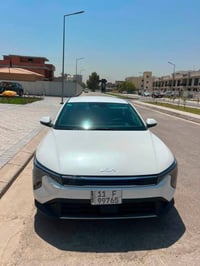 كيا K4 • ٢٠٢٥ • أبيض