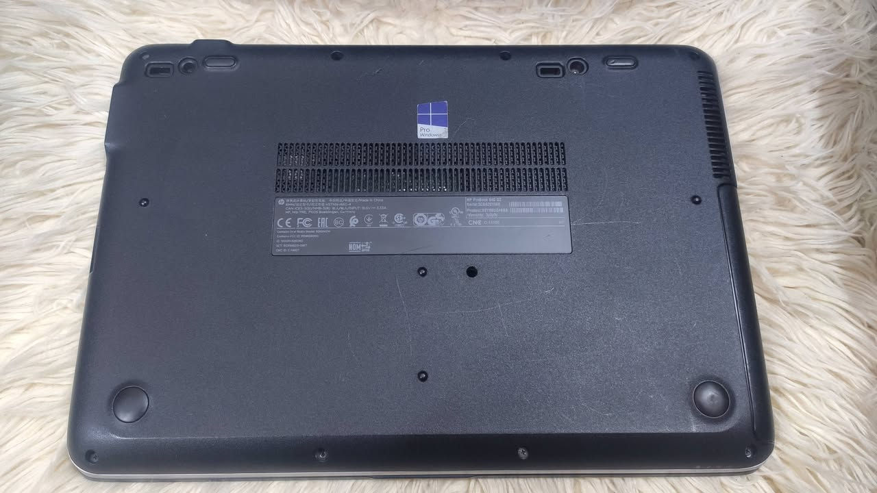 سلام عليكم
لابتوب hp ProBook بمعالج قوي i5 جيل سابع 
سعر ٣٧٥ الف
يشغل كل برامج الاوفس اوتوكاد وورد بشكل طبيعي ومعظم الالعاب كلش زين للعمل المكتبي والدراسة
شاشة 1920 × 1080 حجم 14
ذاكرة 256GB  SSD سريع، رام 8GB وبطارية قوية
كرت شاشة بسعة 4GB
بيها دگمة رقم 9 طايحة بس كلشي مابيها تشتغل
نظافة 95% واضح بالصور وباقي التفاصيل هم موجودة بالصور
الشاحنة اصلية بيها ضربة بسيطة تشتغل بدون أي مشاكل
سبب البيع محتاج الفلوس
مكاني كربلاء واكو توصيل لكل المحافظات ان شاء الله

الرقم للتواصل ***********

نص مكتوب في الصور:
- Telegram Desktop
- Therd
- Creative Cloud Files
- OneDrive - Persona
- This PC
- 3D Objects
- Desktop
- Documents
- Downloads
- Music
- Pictures
- Videos
- Local Disk (C:)
- Local Disk (D:)
- items
- Devices and drives (2)
- 40.5 GB free of 116 GB
- 121 GB free of 121 GB
