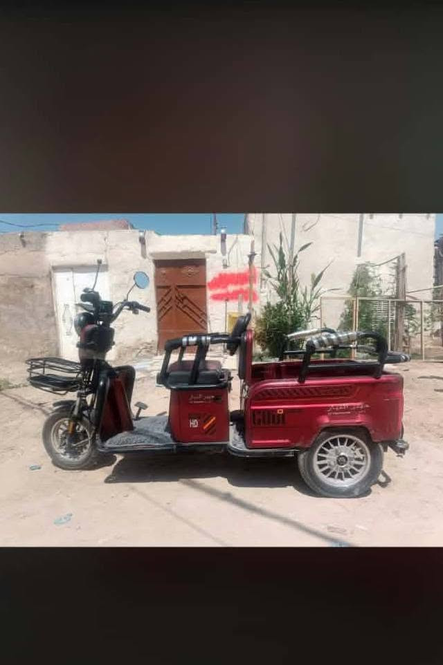 دراجه شحن مال معوقين نظيفه سعرها ب 700 وبيها مجال بسيط وهذا رقمي ***********
