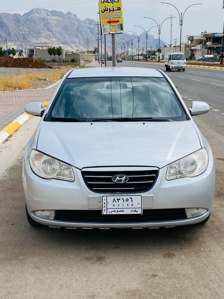 بەناوی خودای بەخشندەی میهرەبان 
هۆندای ئاڤڤانتی 2006
کۆد بۆ کراو 
گێڕ و مەکینەی بەشەرت 
کارەبایی بەشەرت 
برێکی بەستراوە 
هەیکەلی زۆر جوان 
یەک قەترە خایسی نیە
پێش و پشتی کەپسە 
هەندێ بنی شلە 
چوار تایەی خاوێنی لەژێرە 
تەبرید بەشەرت 
شوێن ڕانییە 
سعری خوار بازاڕ 
بایی 43 و معاملە 
***********- *********** رانية, السليمانية

