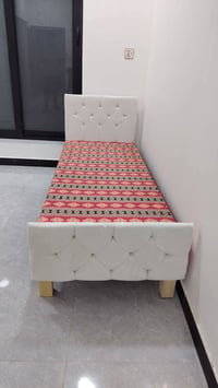 نفر واحد • كامون 30 • لا تفاصيل