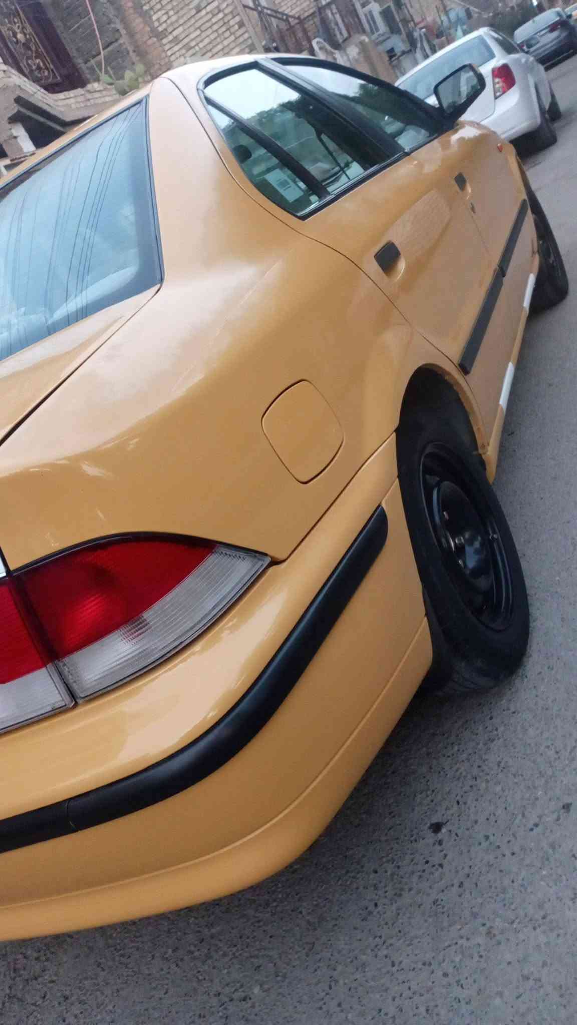 سلام وعليكم سمند موديل 12 رقم جديد الإنكليزي سنويه لل29 مكفوله تخم تاير تتفئه تبريدثلج  كهربائيات كلهة شغاله هيئة غرامات مصفره السياره ماعوزهة شي مكينه لا تبخير ولا تنقيص كله جديد السعر 42 وبيهة مجال الاتصال على الرقم ***********

نص مكتوب في الصور:
- اس دي آر الأحد