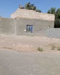 ١٦ دونم • بيت جاهز ٣ غرف • مضخة ١٥ حصان