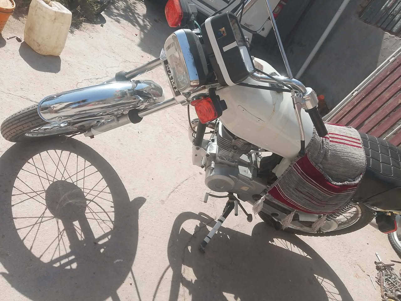 اربعه كير للبيع بدون يعني/ كلك 
موديل 22  السعر 300 وبيه مجال قليل 

***********

طوريج خيرات ابو رويه 

محمود باسم
