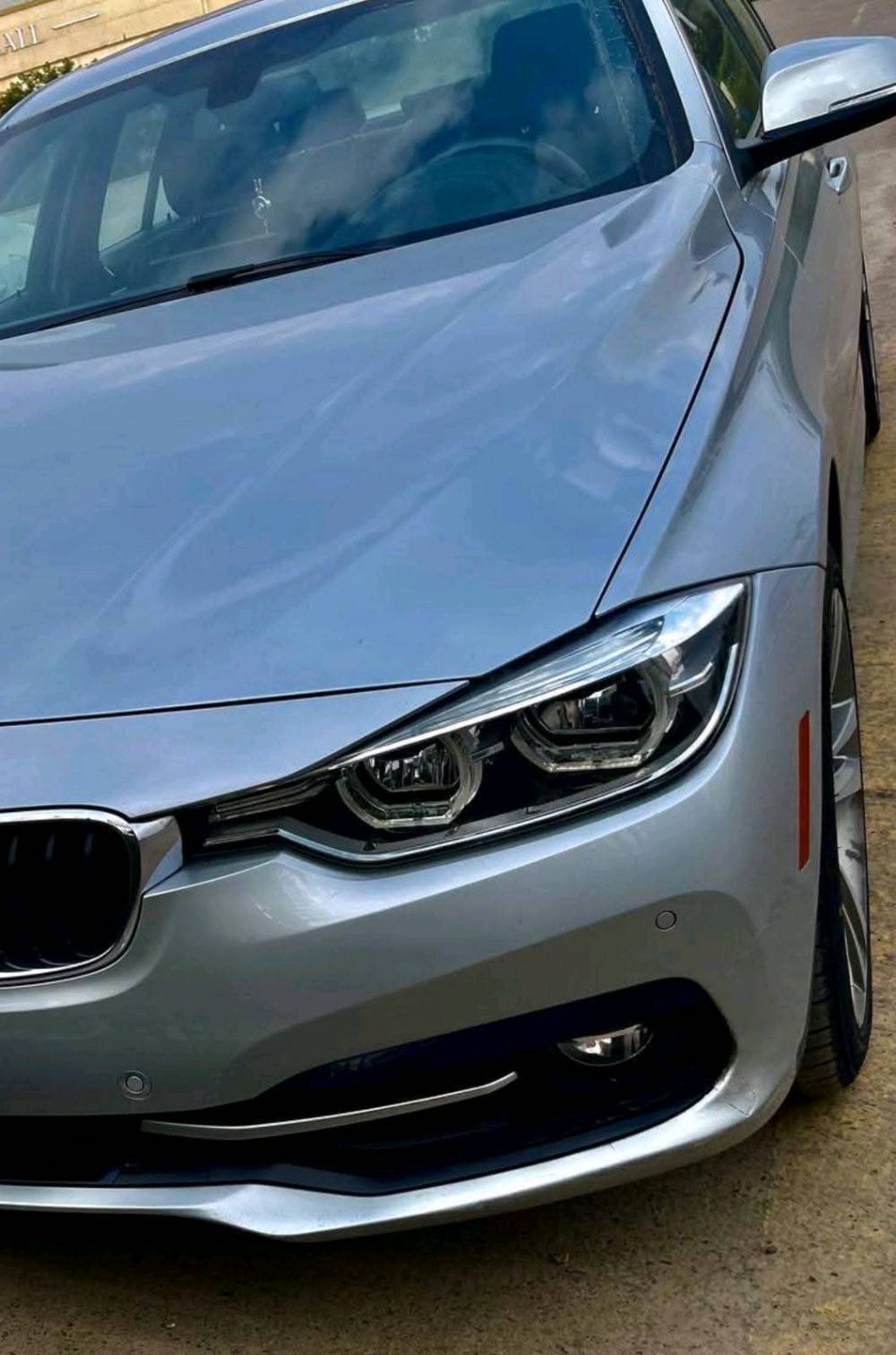 للبيع/BMW/ 330/ 2018
المحرك (B48) 2.0 T
وارد امريكي بدون حادث 
الحاله / تقرير وبشرط قطرة ماء مابيها تجي تفحص وين ميعجبك 
السيارة بحاله ممتازة (صفر مسج )
المواصفات 
فتحة سقف 
شاشة + مقاعد جلد كهرباء  ميموري وخزن والكشن 3 قطع / صندوق كهرباء 
تدفئة كشنات + تدفئة الاستيرن 
داتا شووو 
السيارة بحاله ممتازة وماشيه 82000
السعر / 185 وبيها مجال 
الاتصال / *********** 
*********** / علي