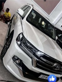 … تويوتا لاندكروز ساز موديل 2019 ماشية 140الف بيها مكانين pdr بسيطات ب...