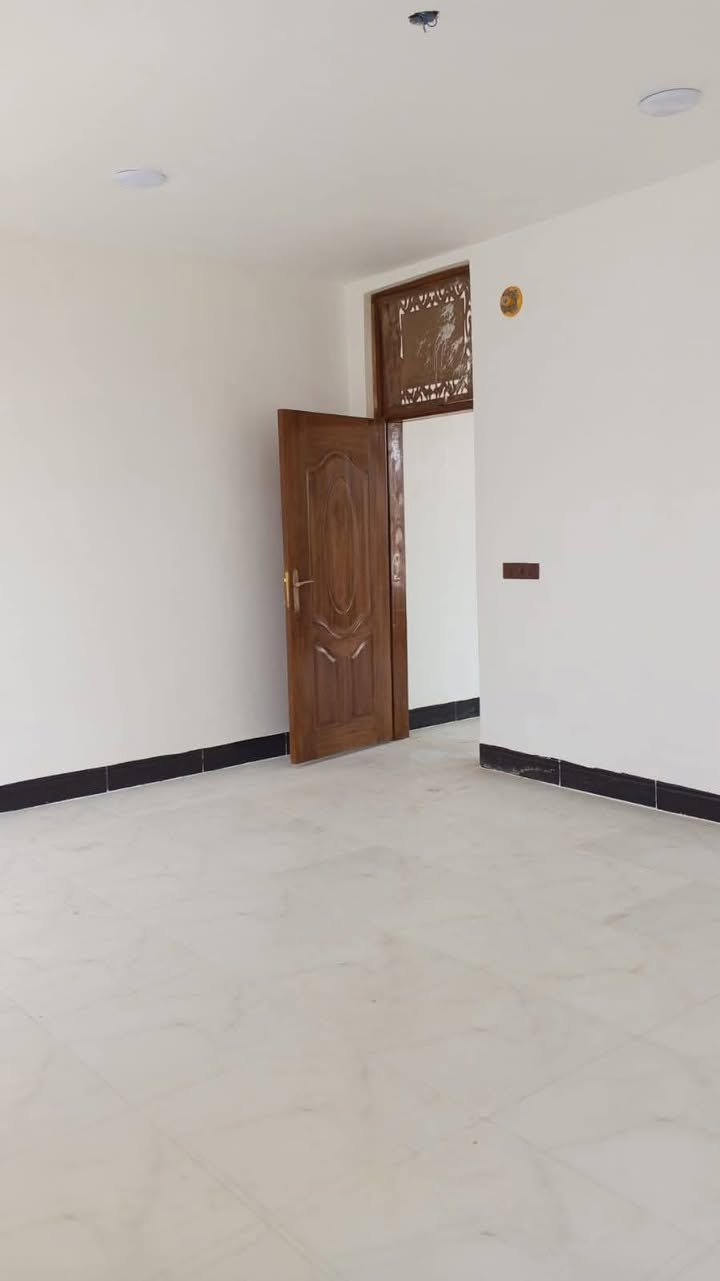 مشتمل طابقين للبيع طابو صرف مساحه ١٢٠م شارع عريض عنوان حي العسكري شارع 80 مقابل مول زيد السعر 145و قابل للتفاوض
***********
***********
مشتمل طابقين للبيع طابو صرف مساحه ١٢٠م شارع عريض عنوان حي العسكري شارع 80 مقابل مول زيد السعر 145و قابل للتفاوض
